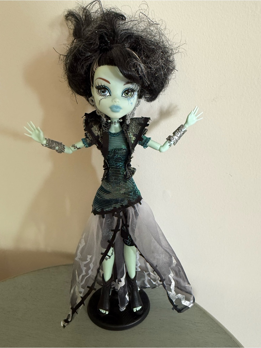 G1 Monster High Frankie Stein Ghouls Rule Doll